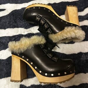 Miu miu winter clogs
